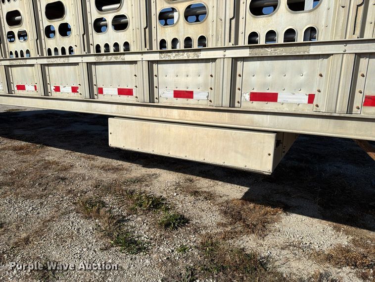 image for item EX1132 2005 Barrett Trailers, Inc. livestock trailer