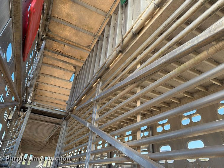 image for item EX1132 2005 Barrett Trailers, Inc. livestock trailer