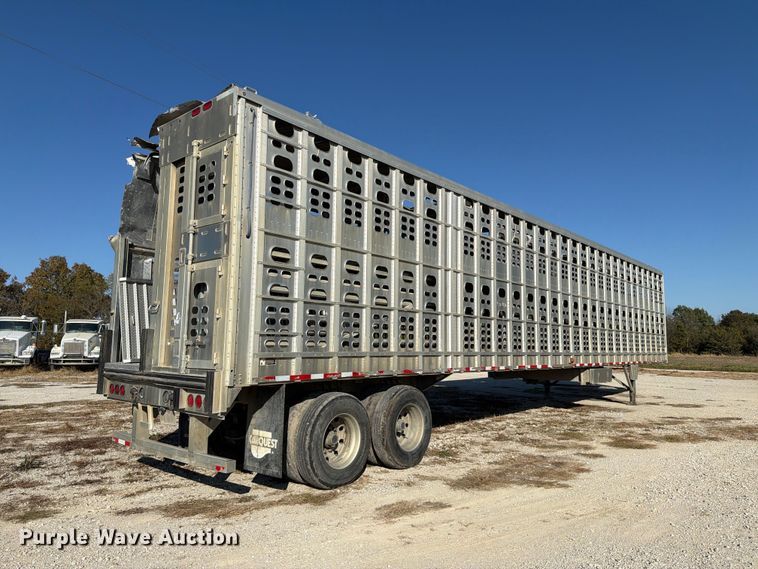 image for item EX1133 2020 Wilson PSAL-400P livestock trailer