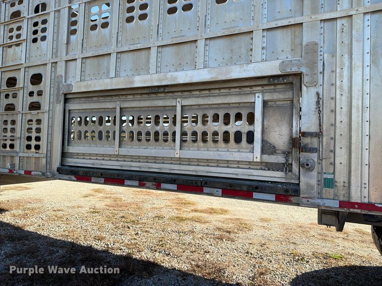 image for item EX1133 2020 Wilson PSAL-400P livestock trailer