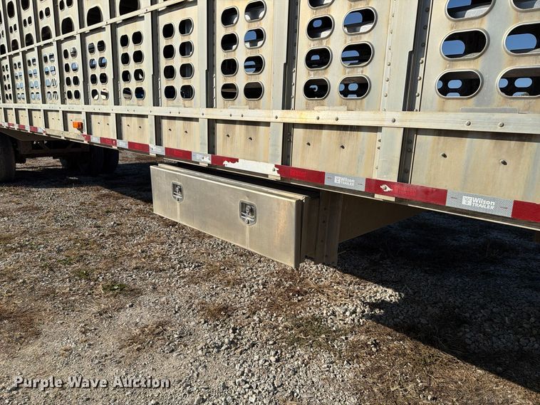 image for item EX1133 2020 Wilson PSAL-400P livestock trailer