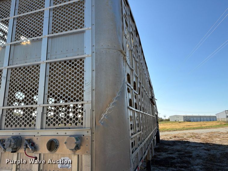 image for item EX1133 2020 Wilson PSAL-400P livestock trailer