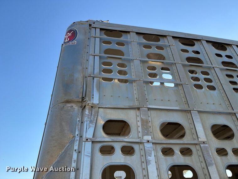 image for item EX1133 2020 Wilson PSAL-400P livestock trailer
