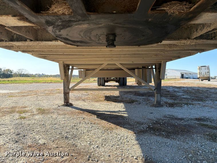 image for item EX1133 2020 Wilson PSAL-400P livestock trailer