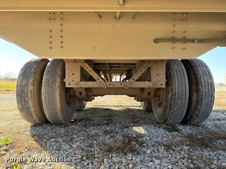 image for item EX1133 2020 Wilson PSAL-400P livestock trailer