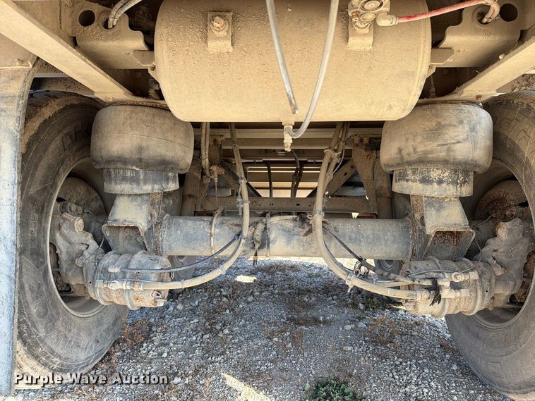 image for item EX1133 2020 Wilson PSAL-400P livestock trailer