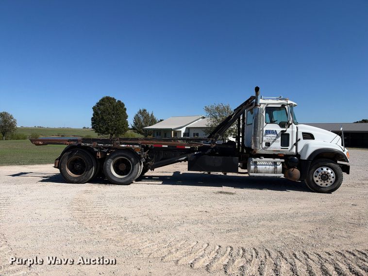 image for item EX2352 2003 Mack CV713 roll-off container truck