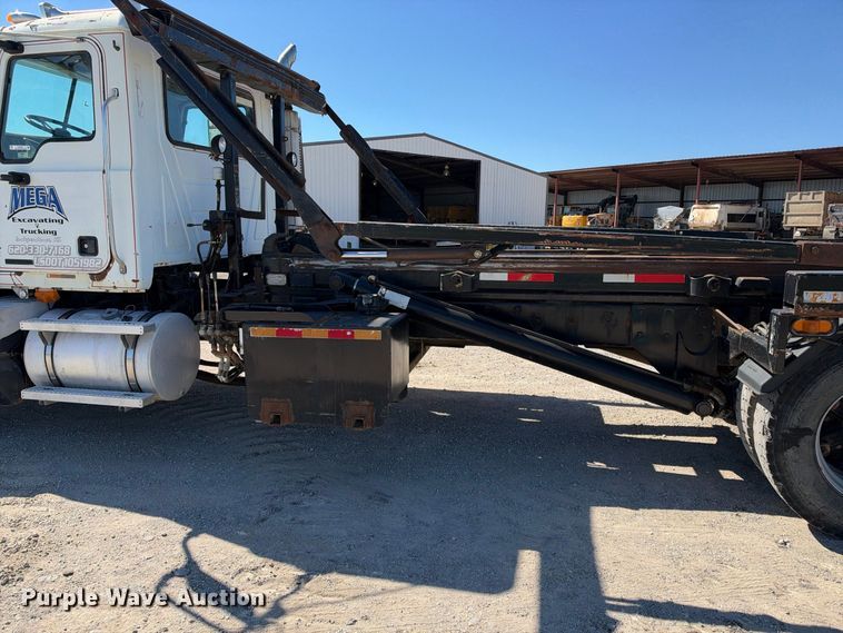 image for item EX2352 2003 Mack CV713 roll-off container truck