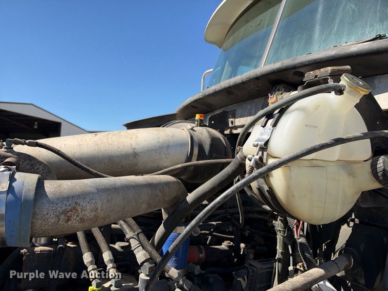 image for item EX2352 2003 Mack CV713 roll-off container truck