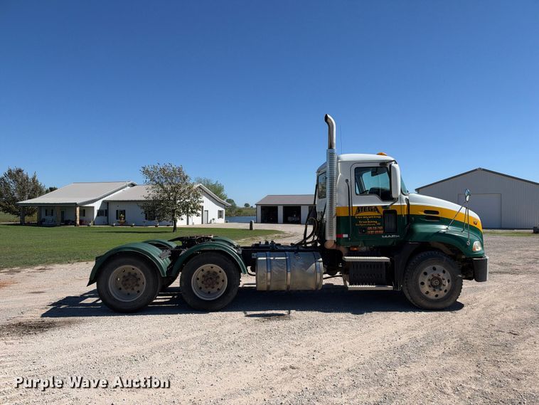 image for item EX2353 2011 Mack CXU613 semi truck
