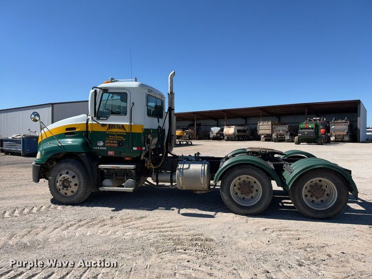 image for item EX2353 2011 Mack CXU613 semi truck