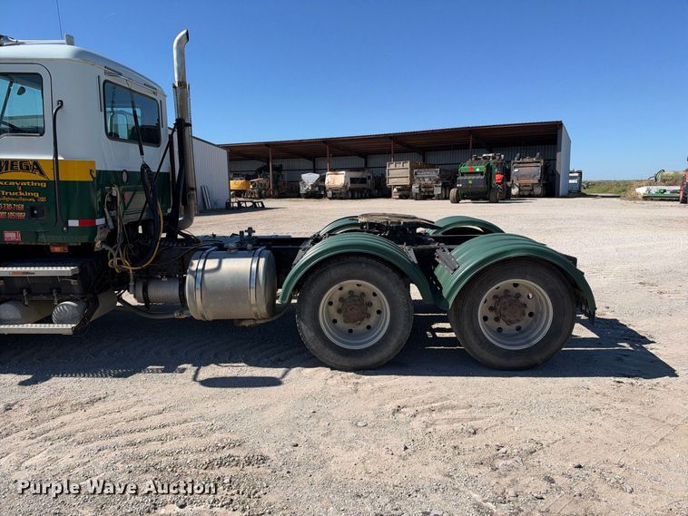 image for item EX2353 2011 Mack CXU613 semi truck