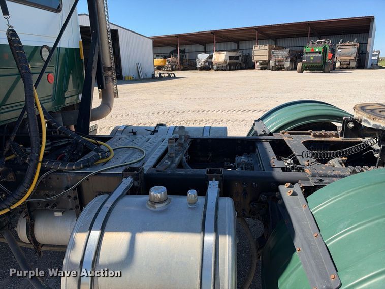 image for item EX2353 2011 Mack CXU613 semi truck