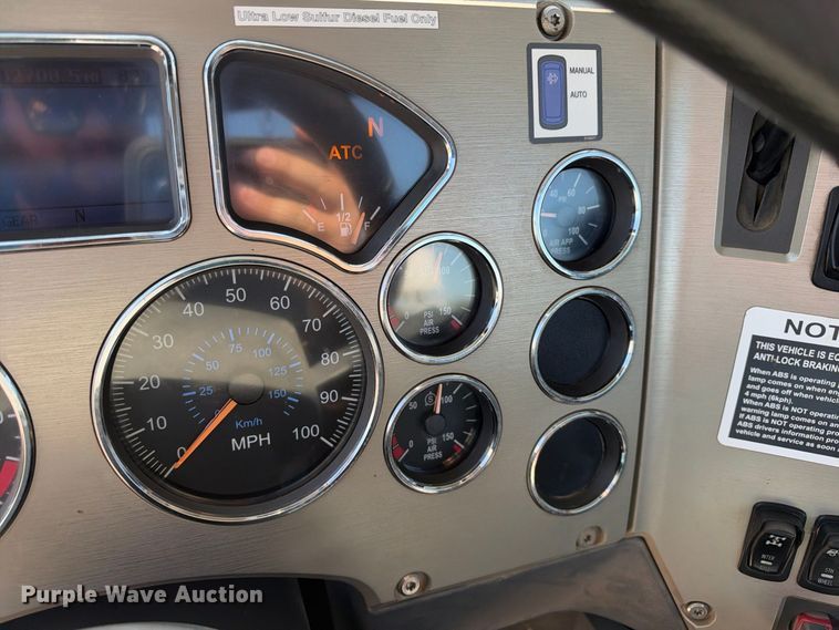 image for item EX2353 2011 Mack CXU613 semi truck