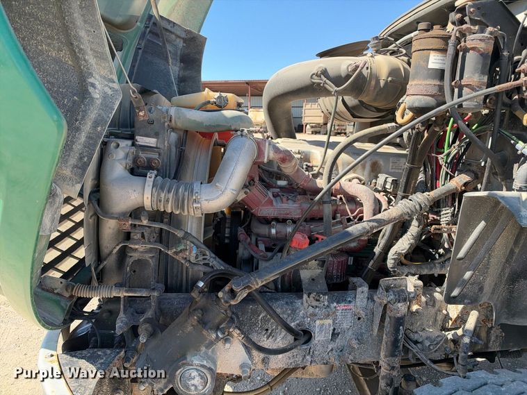 image for item EX2353 2011 Mack CXU613 semi truck