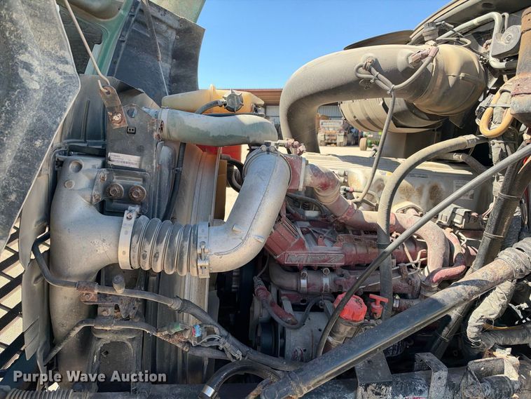 image for item EX2353 2011 Mack CXU613 semi truck
