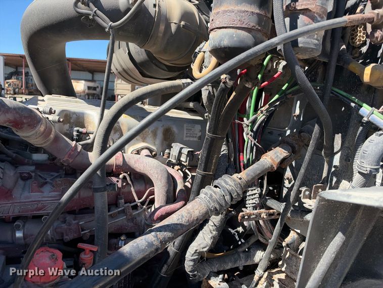 image for item EX2353 2011 Mack CXU613 semi truck