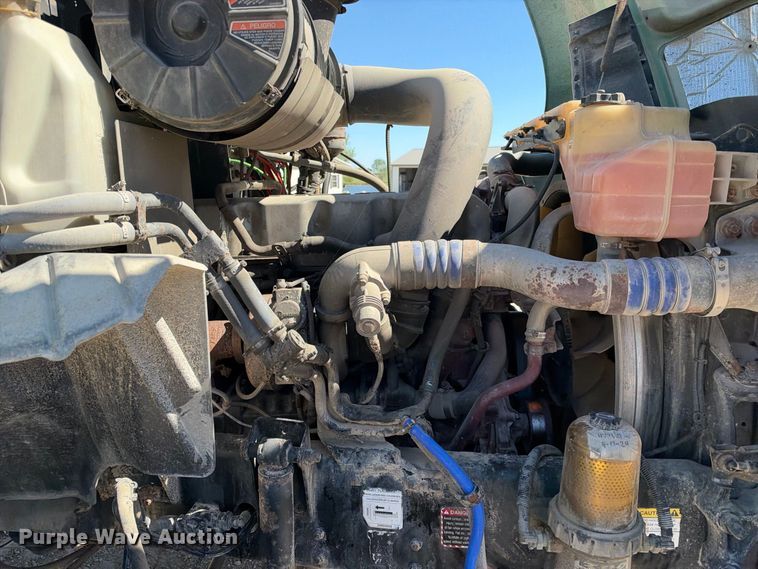 image for item EX2353 2011 Mack CXU613 semi truck