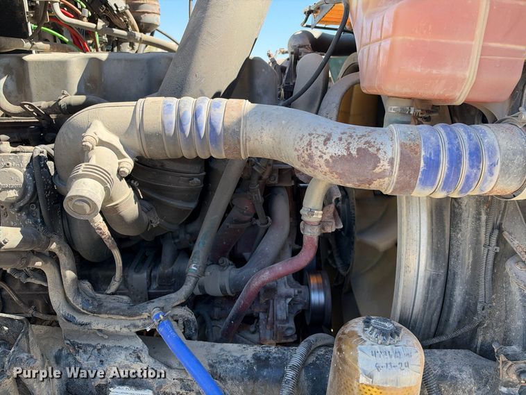 image for item EX2353 2011 Mack CXU613 semi truck