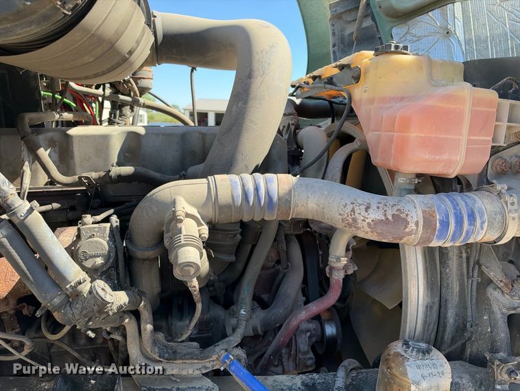 image for item EX2353 2011 Mack CXU613 semi truck