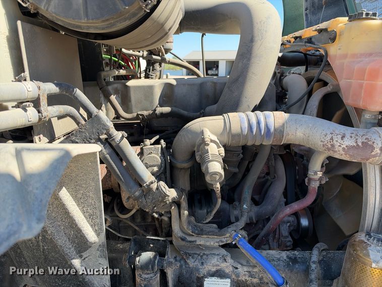 image for item EX2353 2011 Mack CXU613 semi truck