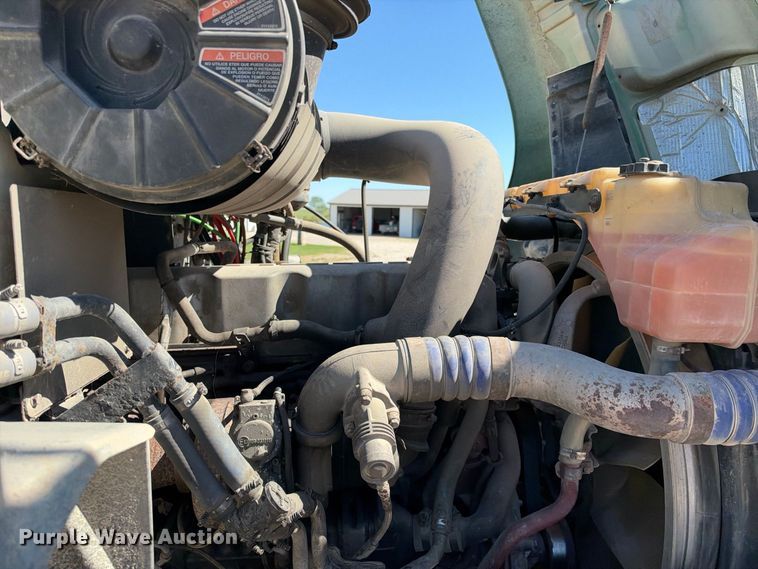 image for item EX2353 2011 Mack CXU613 semi truck