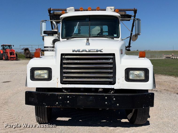 image for item EX2357 2000 Mack RD688S roll-off container truck