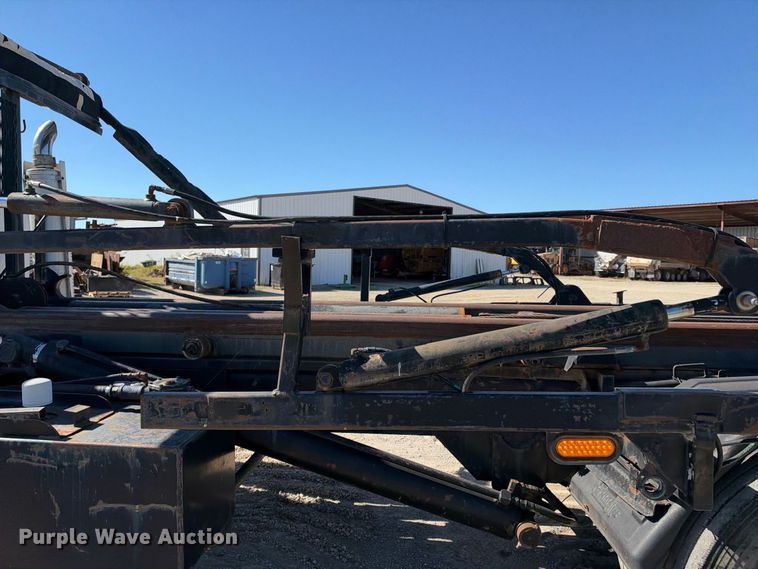 image for item EX2357 2000 Mack RD688S roll-off container truck