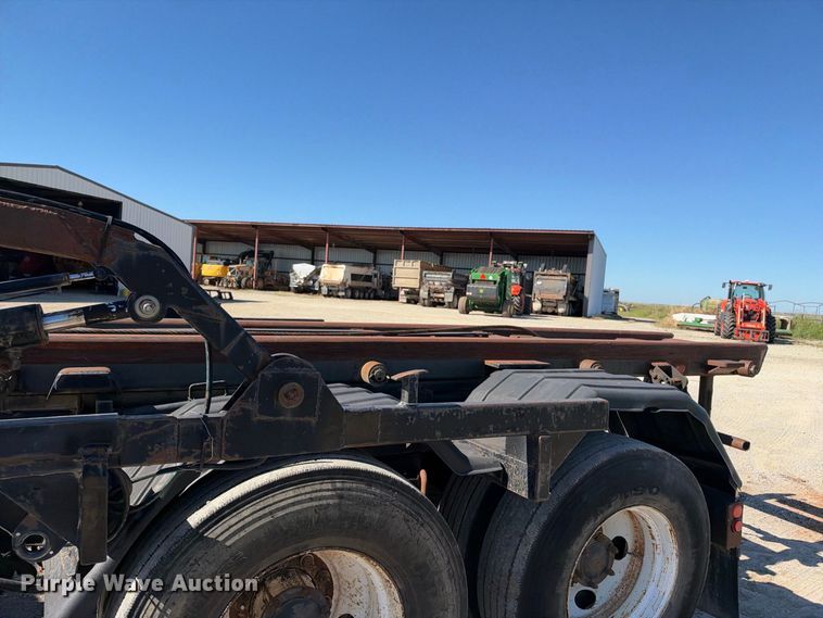 image for item EX2357 2000 Mack RD688S roll-off container truck