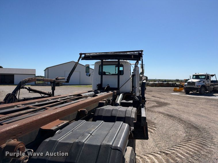 image for item EX2357 2000 Mack RD688S roll-off container truck