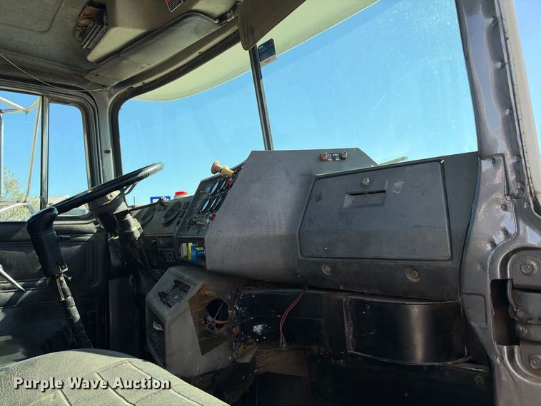 image for item EX2357 2000 Mack RD688S roll-off container truck