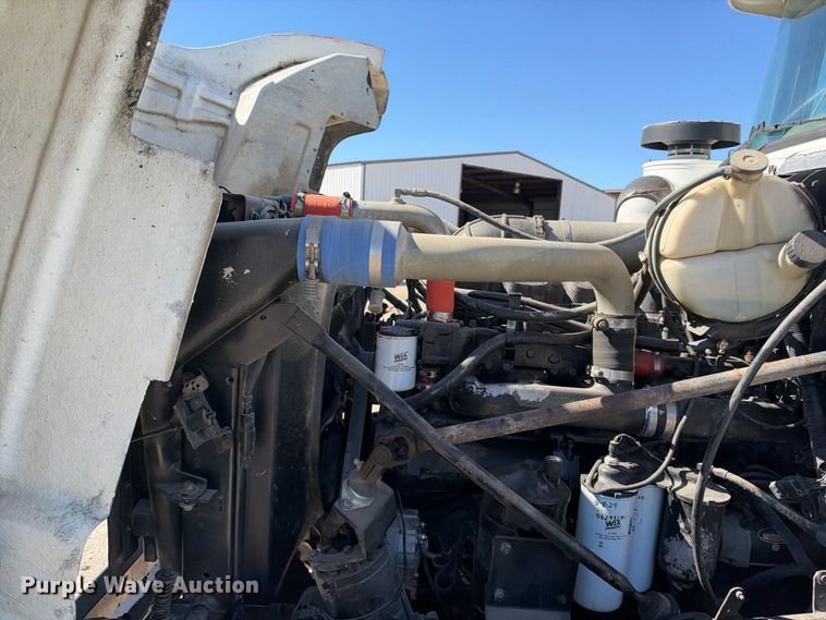 image for item EX2357 2000 Mack RD688S roll-off container truck