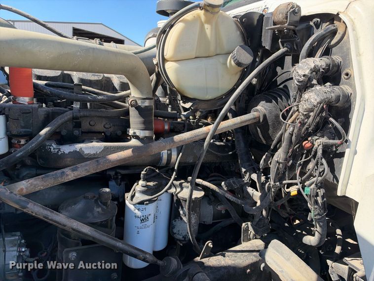 image for item EX2357 2000 Mack RD688S roll-off container truck