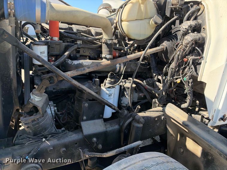image for item EX2357 2000 Mack RD688S roll-off container truck