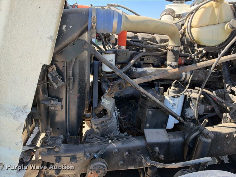 image for item EX2357 2000 Mack RD688S roll-off container truck