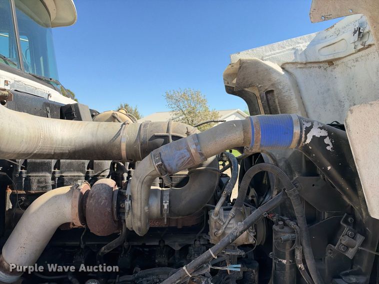 image for item EX2357 2000 Mack RD688S roll-off container truck