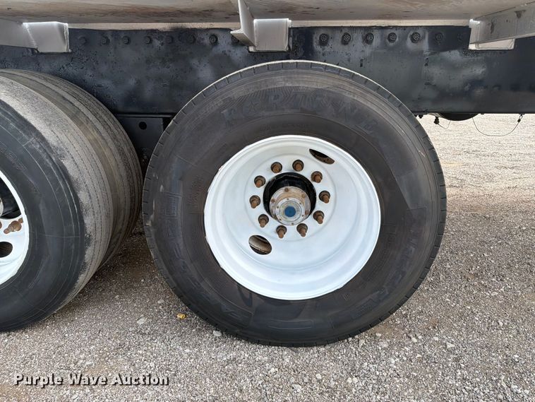image for item FB5026 2011 EMI 4 ALUMINUM 150 BBL tank trailer