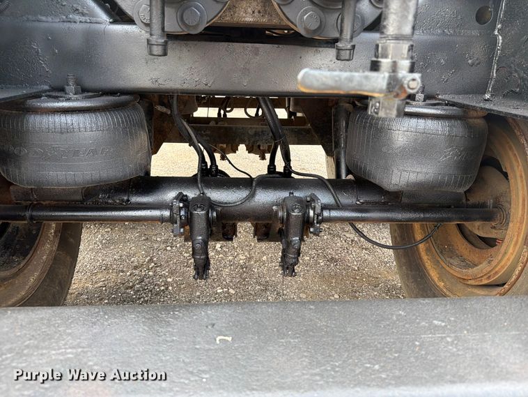 image for item FB5026 2011 EMI 4 ALUMINUM 150 BBL tank trailer