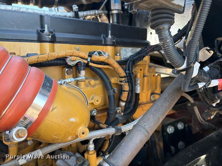 image for item FB5118 2017 Kenworth T800 semi truck