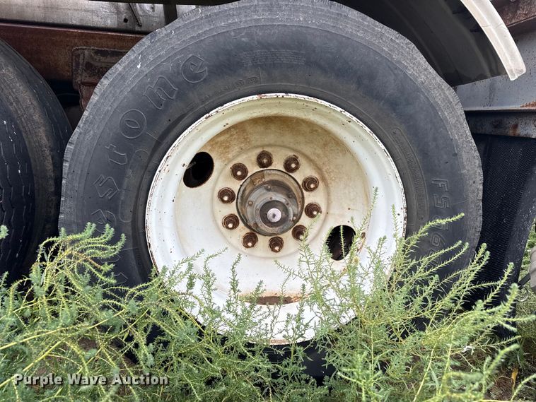 image for item FB6964 1977 Fruehauf tank trailer