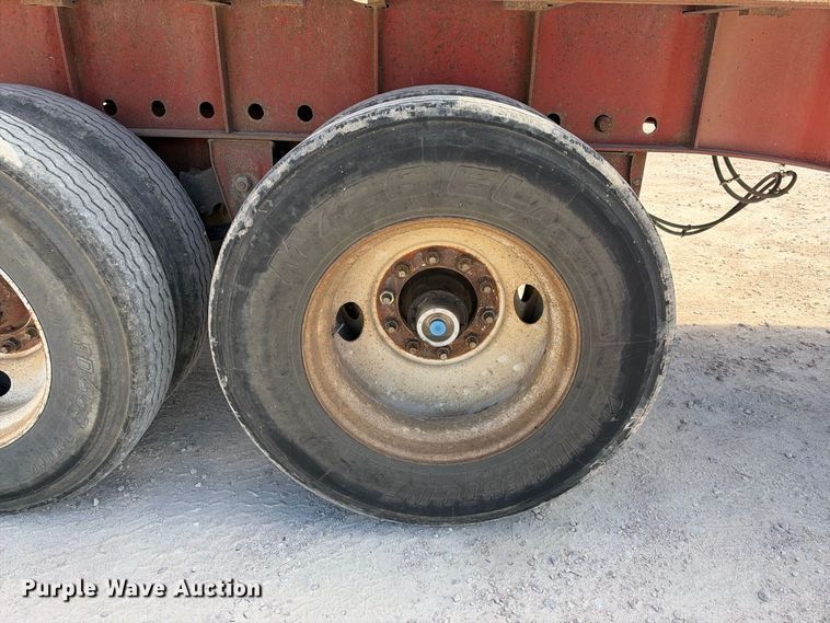 image for item FB8379 1997 Lufkin RM-ST flatbed trailer