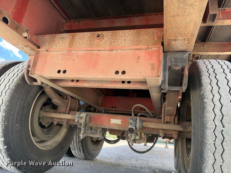 image for item FB8381 1998 Lufkin RM-ST flatbed trailer