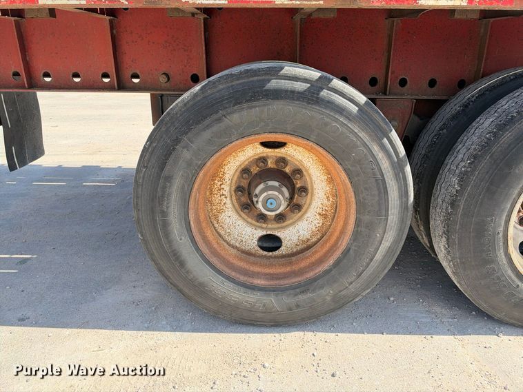 image for item FB8381 1998 Lufkin RM-ST flatbed trailer