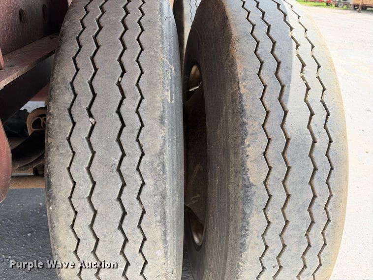 image for item FB8384 1997 Lufkin RM-ST flatbed trailer