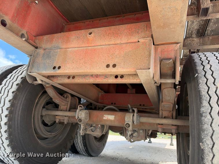 image for item FB8386 1997 Lufkin RM-ST flatbed trailer