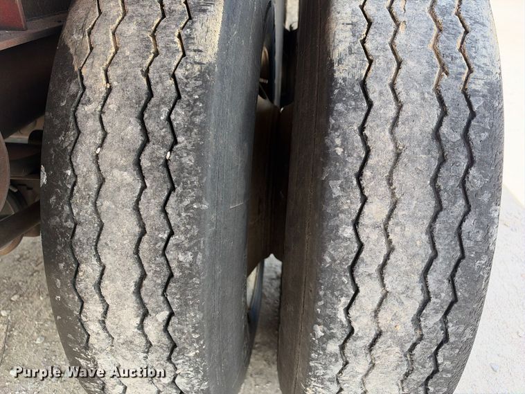 image for item FB8386 1997 Lufkin RM-ST flatbed trailer