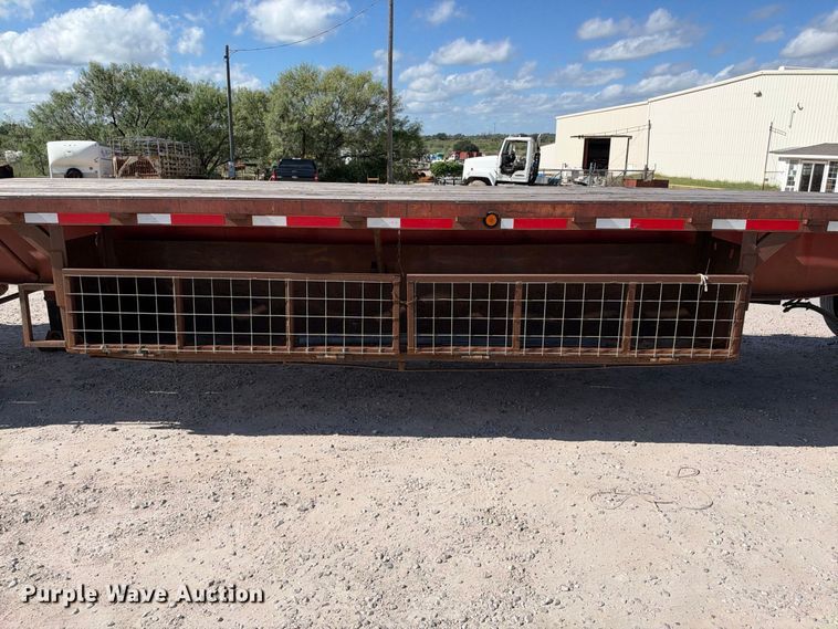 image for item FB8388 1995 Lufkin RM-ST flatbed trailer