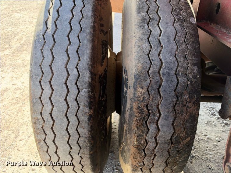 image for item FB8388 1995 Lufkin RM-ST flatbed trailer
