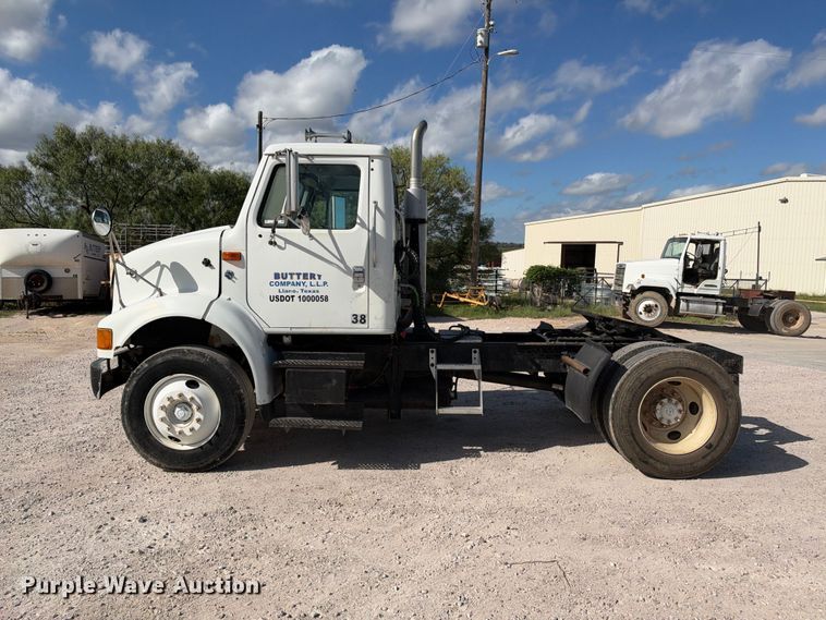 image for item FB8390 2000 International 8100 semi truck