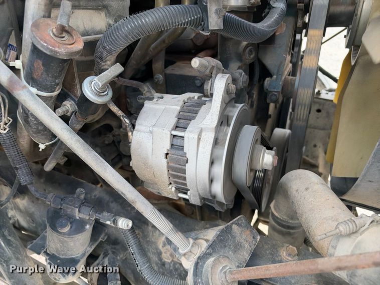 image for item FB8390 2000 International 8100 semi truck